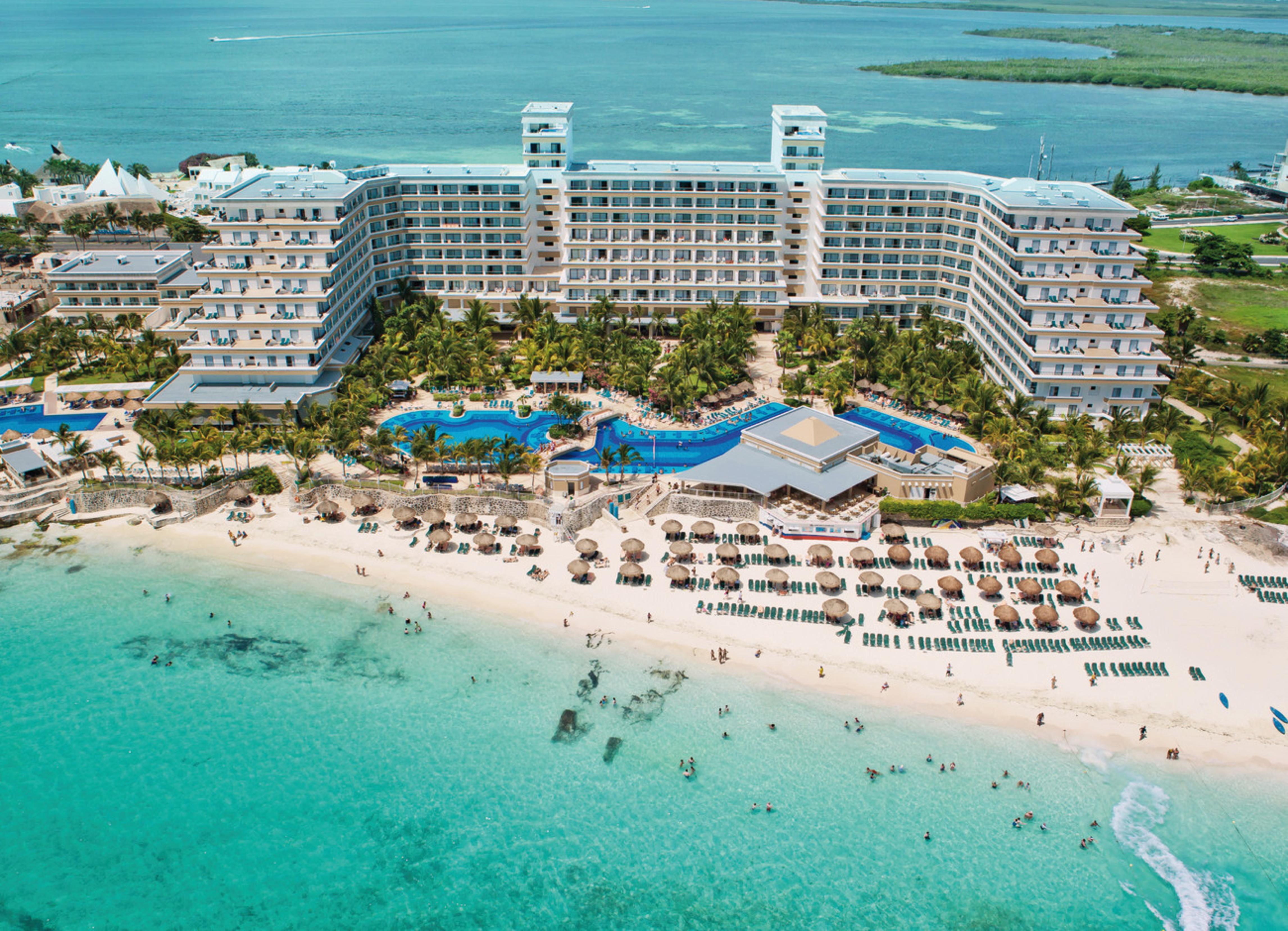 Riu Caribe Hotel Cancun Exterior photo