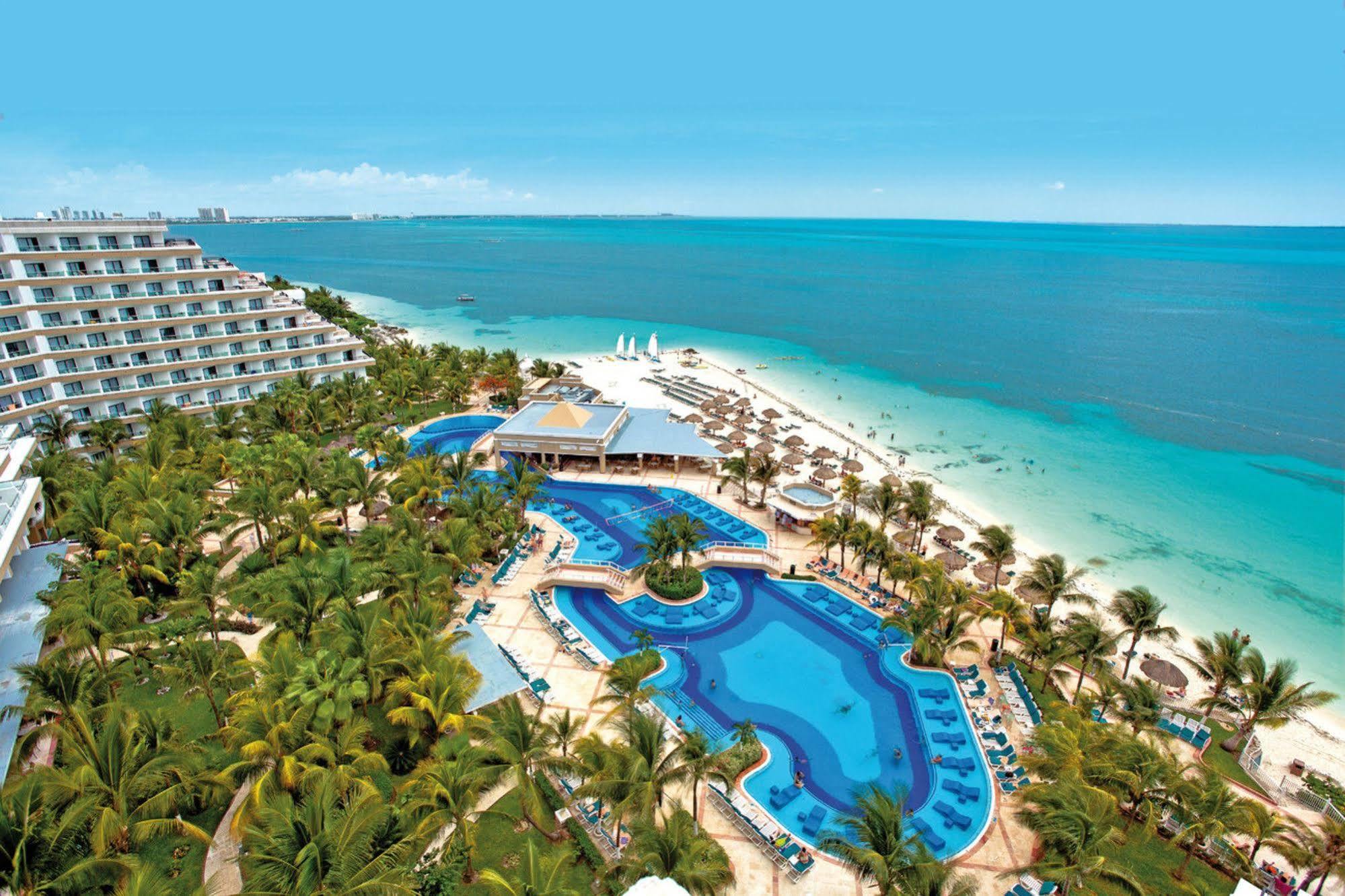 Riu Caribe Hotel Cancun Exterior photo